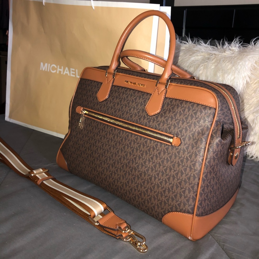 Authentic Michael Kors luggage - Picture 2 of 7